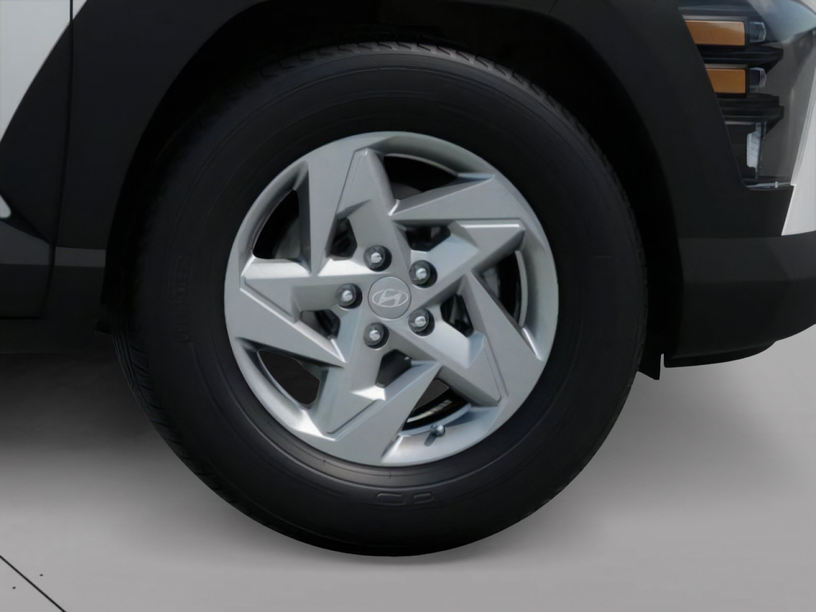 New 2027 Hyundai Kona SE FWD image 8