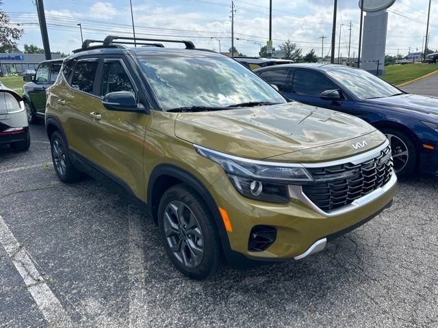 Used 2024 Kia Seltos S AWD/4WD image 6