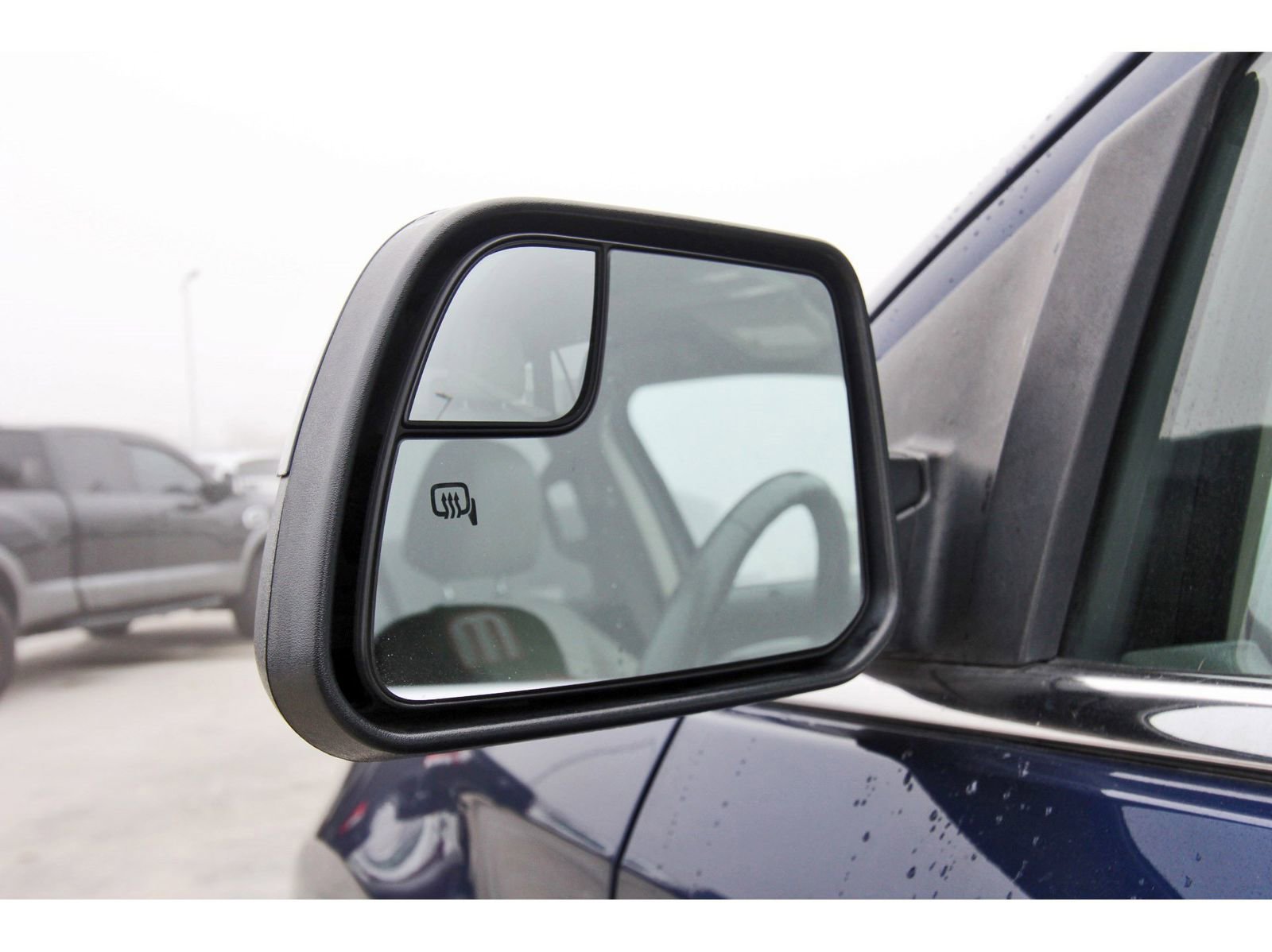 Used 2012 Ford Edge Limited w/ Driver Entry Pkg image 10