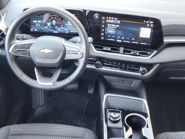Used 2026 Chevrolet Equinox LT FWD image 27