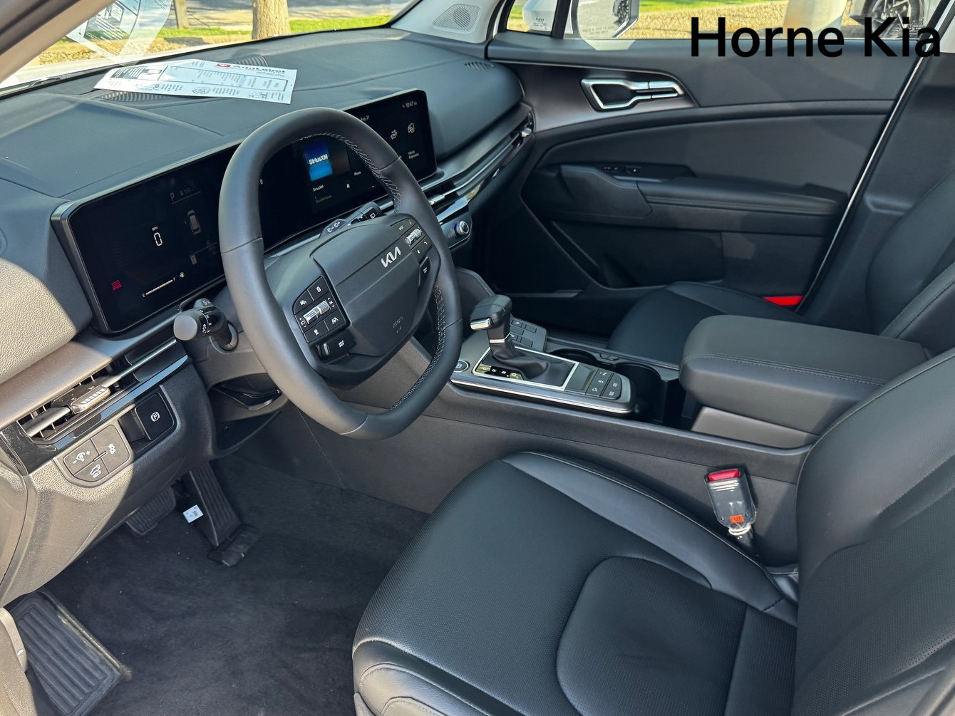 New 2026 Kia Sportage EX w/ EX Panorama Roof Package image 9