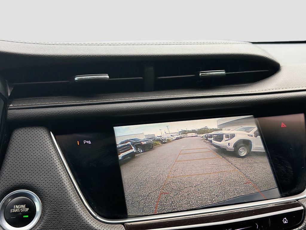 Used 2018 Cadillac XT5 FWD image 16