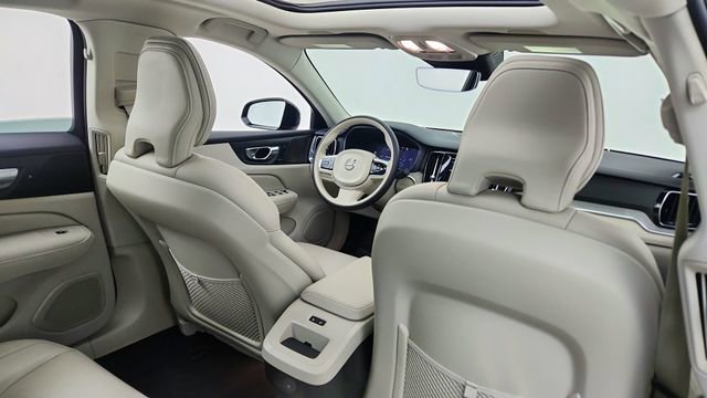 Used 2024 Volvo S60 B5 Plus w/ Climate Package image 28