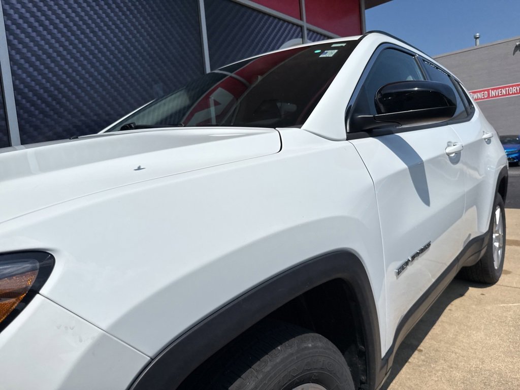 Used 2022 Jeep Compass Latitude image 12