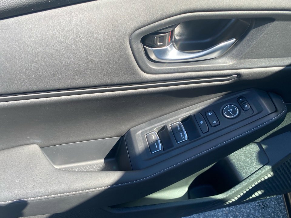 Used 2025 Honda Accord Sport image 36