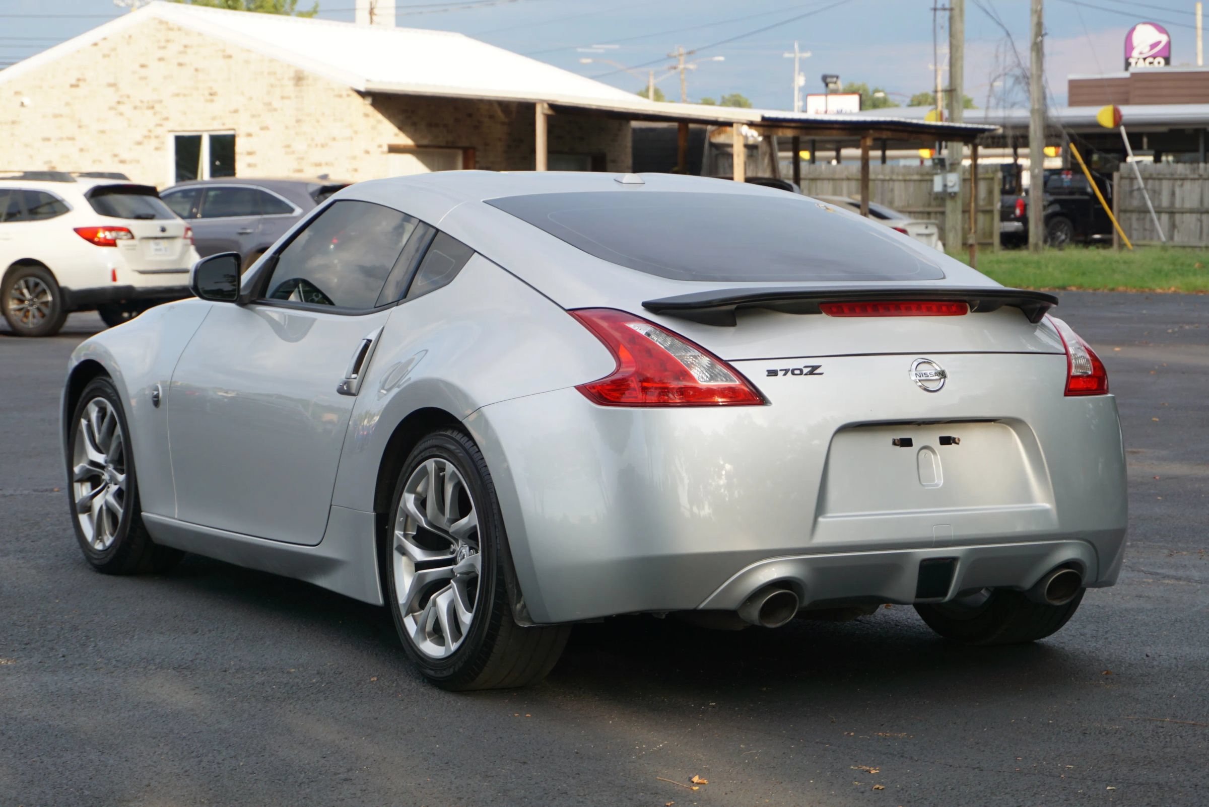 Used 2014 Nissan 370Z Touring RWD image 9