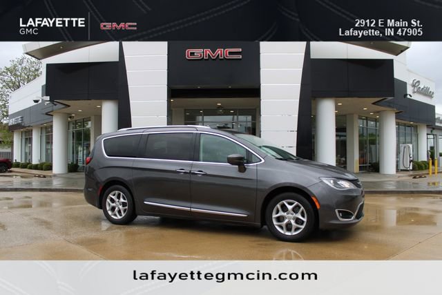 Used 2018 Chrysler Pacifica Touring-L Plus w/ Tire & Wheel Group FWD image 1