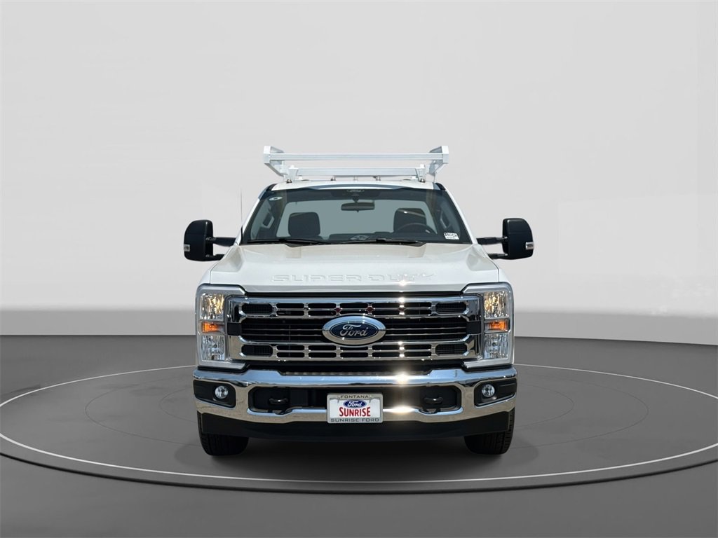 New 2025 Ford F350 XL w/ XL Chrome Package image 3