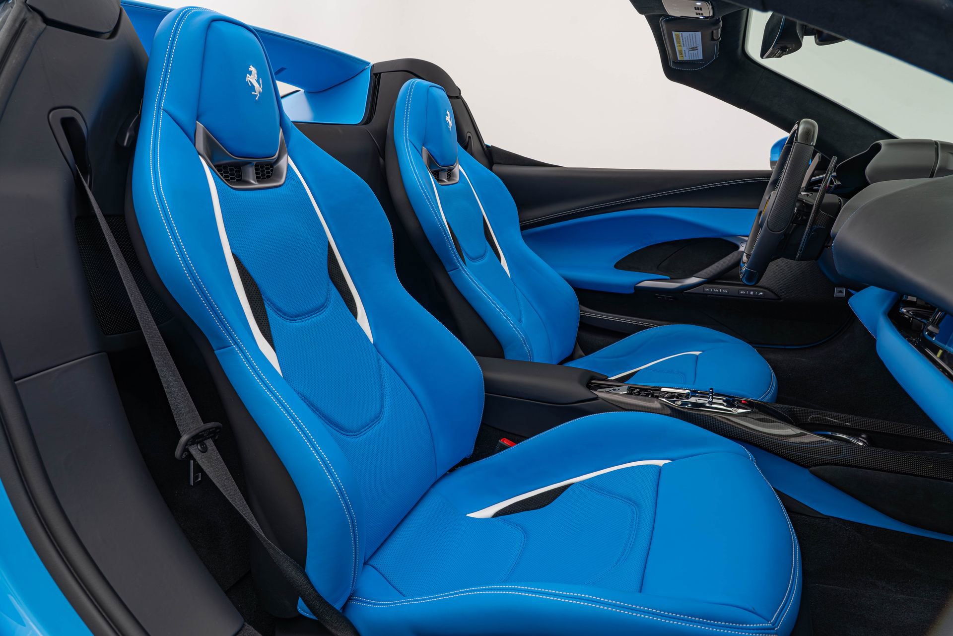 Certified 2025 Ferrari 296 GTS RWD image 30