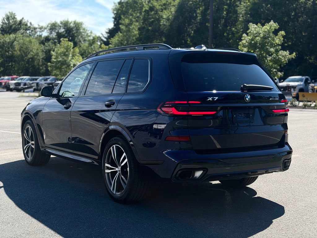 Certified 2027 BMW X7 xDrive40i w/ M Sport Package AWD/4WD image 4