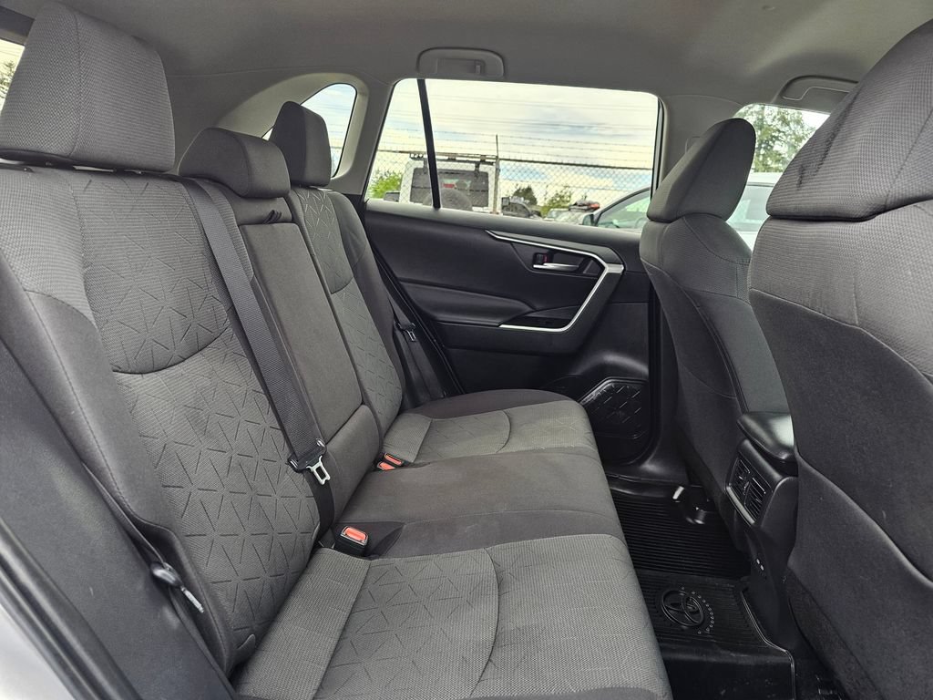 Used 2022 Toyota RAV4 XLE w/ XLE Grade Weather Package AWD/4WD image 13