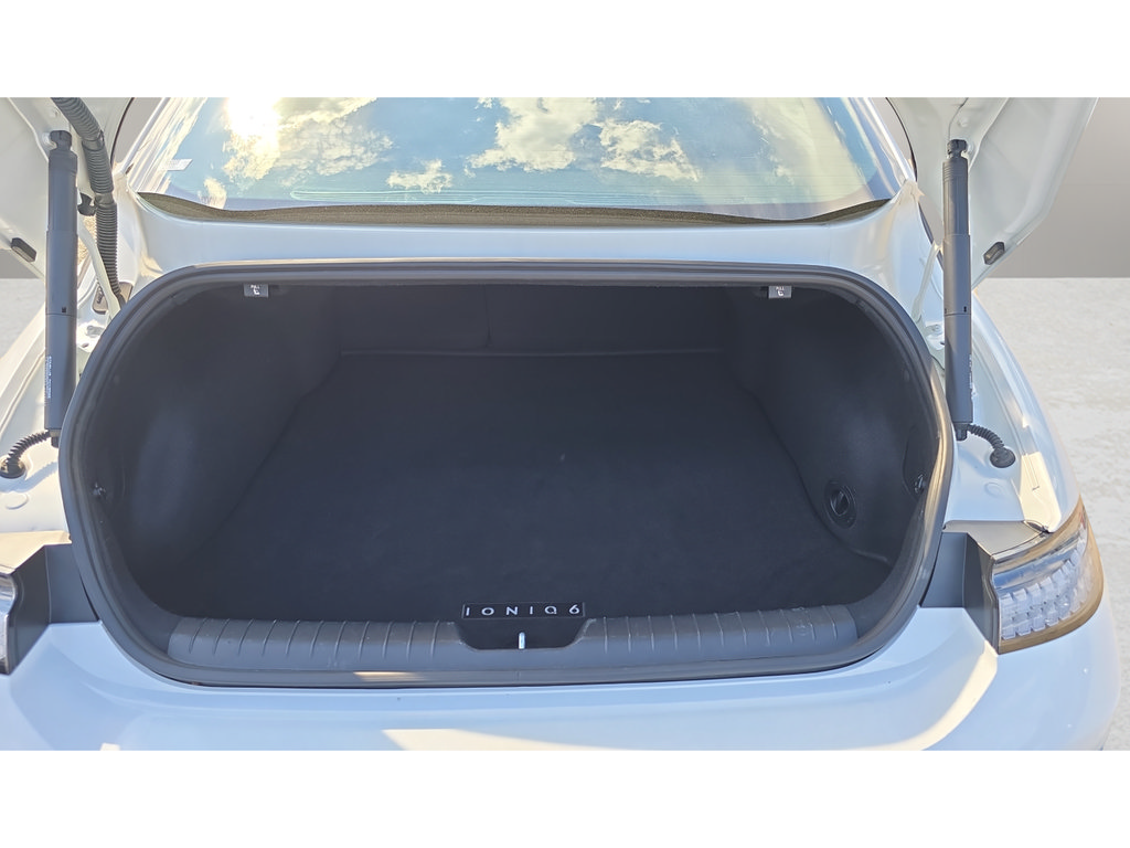 Certified 2024 Hyundai Ioniq 6 SE AWD/4WD image 9