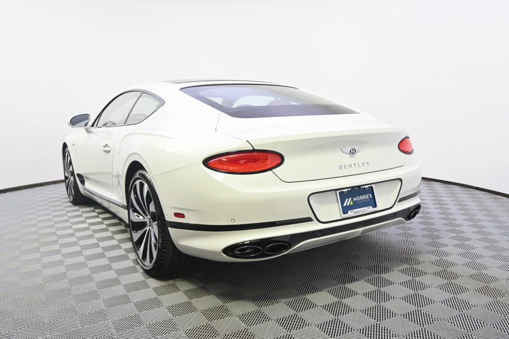 Used 2024 Bentley Continental GT image 4