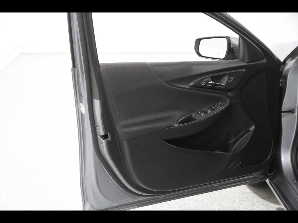 Used 2024 Chevrolet Malibu RS FWD image 4