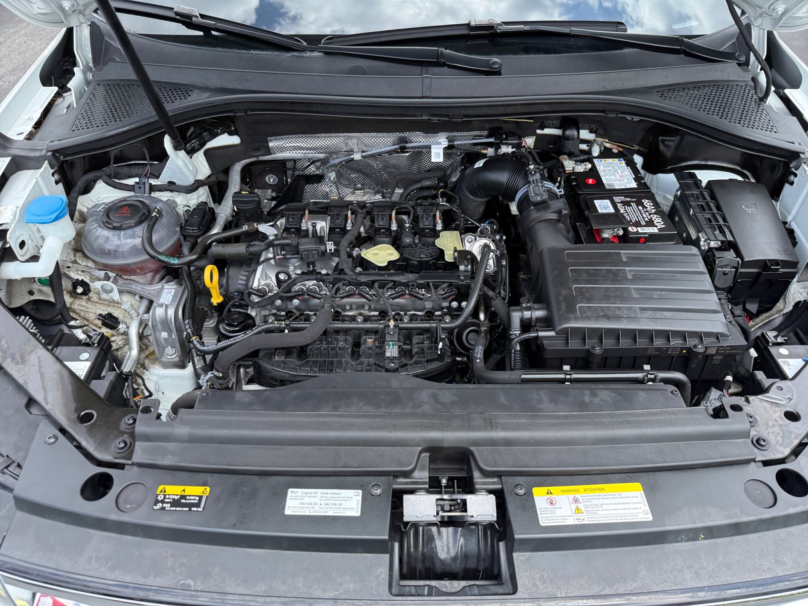Certified 2023 Volkswagen Tiguan SEL R-Line AWD/4WD image 20