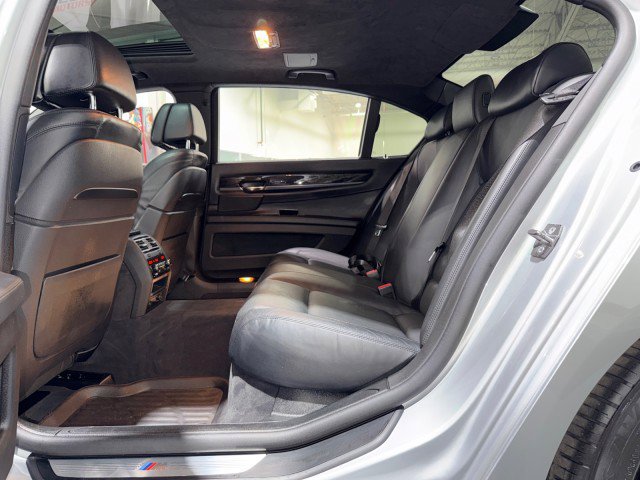 Used 2015 BMW 750Li xDrive w/ M Sport Edition AWD/4WD image 51