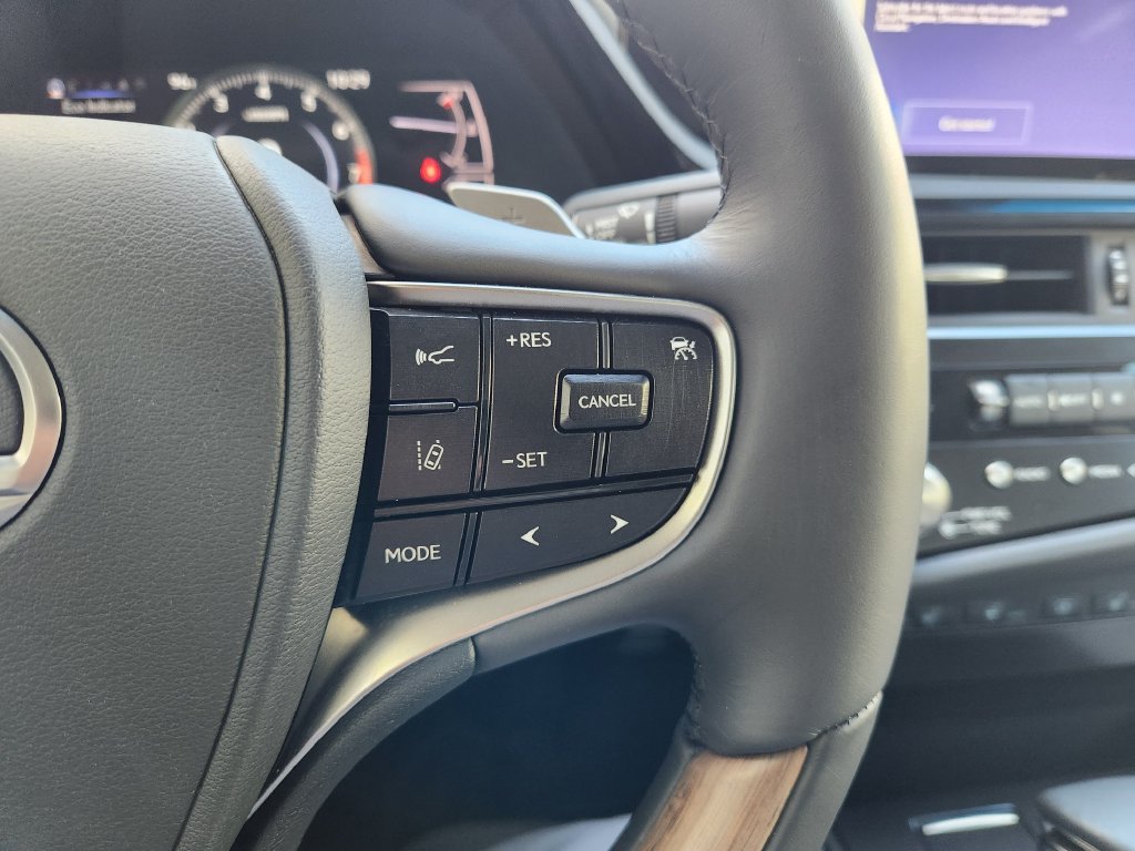 Certified 2024 Lexus ES 350 w/ Technology Package FWD image 29