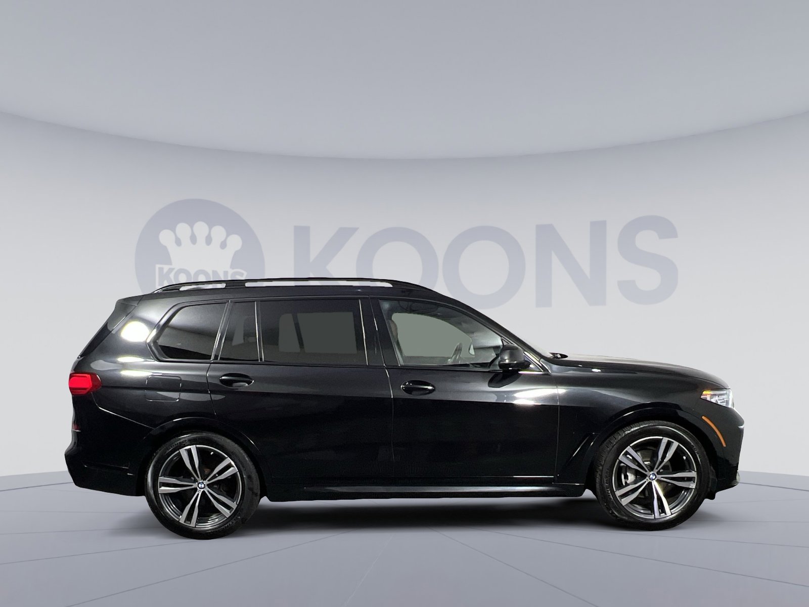 Used 2022 BMW X7 xDrive40i w/ M Sport Package image 8
