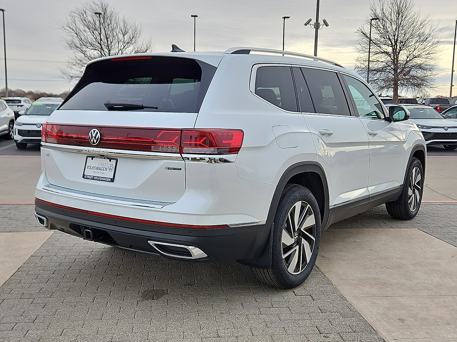 New 2026 Volkswagen Atlas SEL AWD/4WD image 3