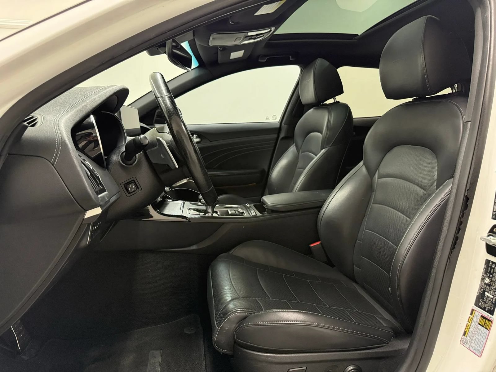 Used 2022 Kia Stinger GT2 w/ Scorpion Package RWD image 13