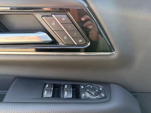New 2026 GMC Yukon XL Denali w/ Advanced Technology Package AWD/4WD image 14