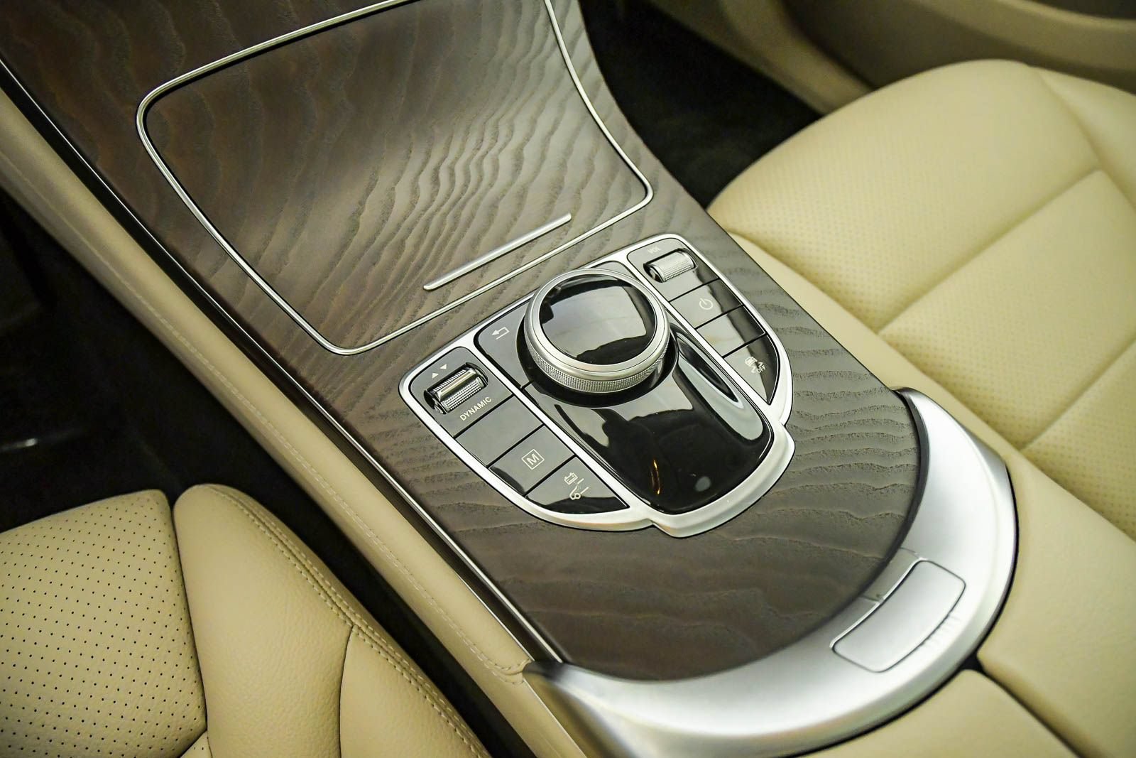 Used 2019 Mercedes-Benz GLC 350e 4MATIC image 19
