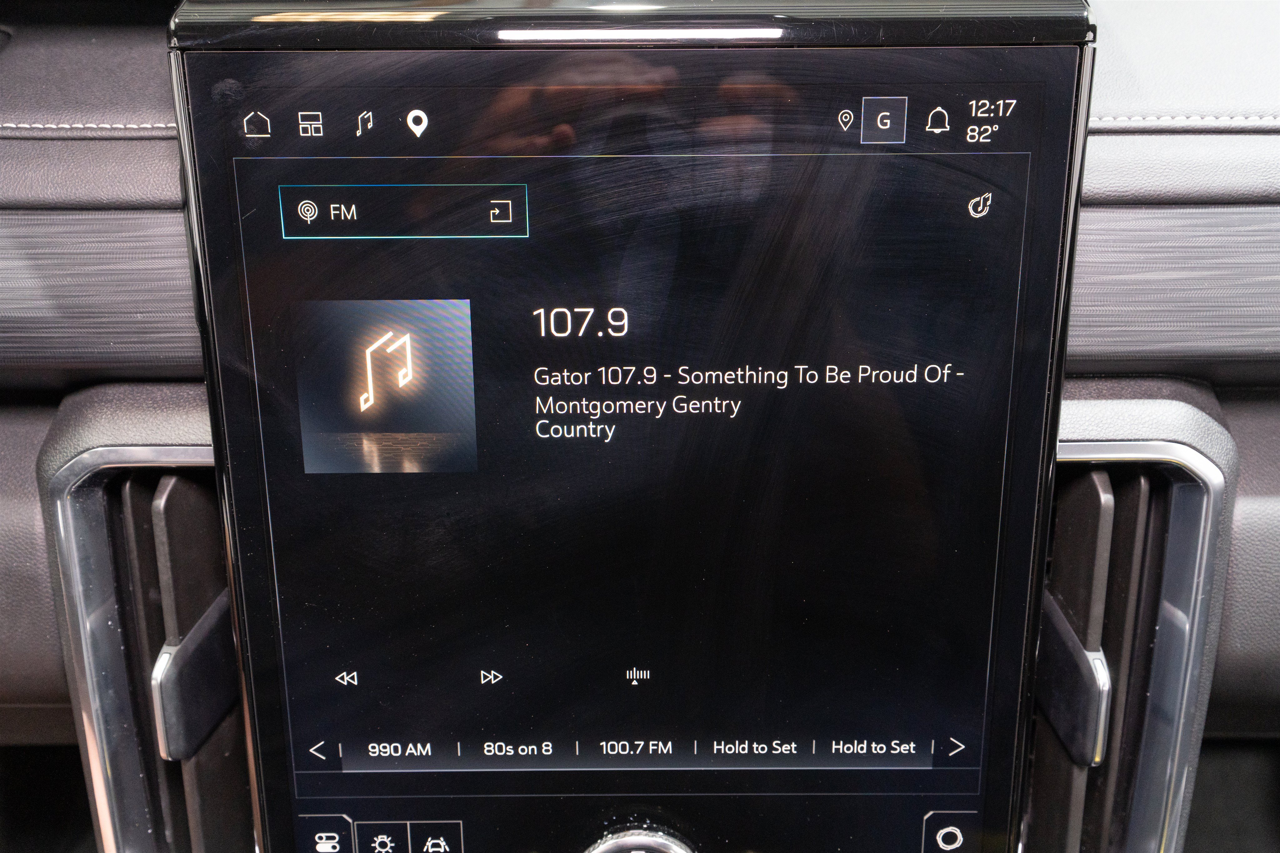 Used 2026 GMC Acadia Elevation w/ Elevation Premium Package FWD image 19