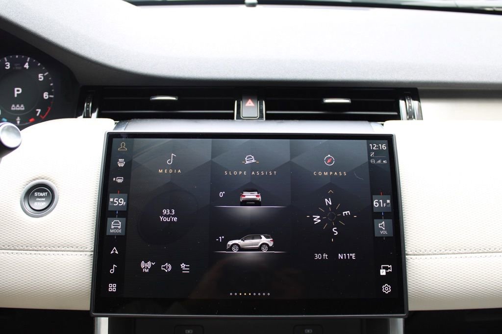 Certified 2024 Land Rover Discovery Sport Dynamic SE image 17