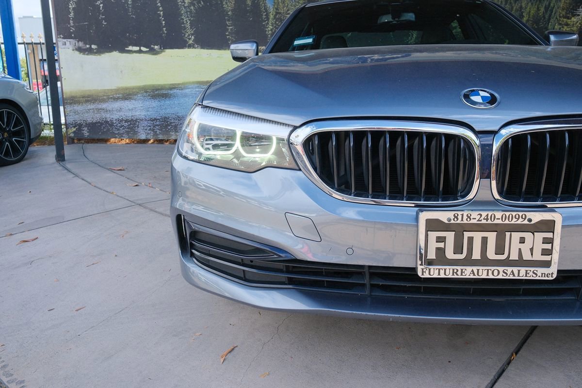 Used 2019 BMW 530i w/ Convenience Package RWD image 40
