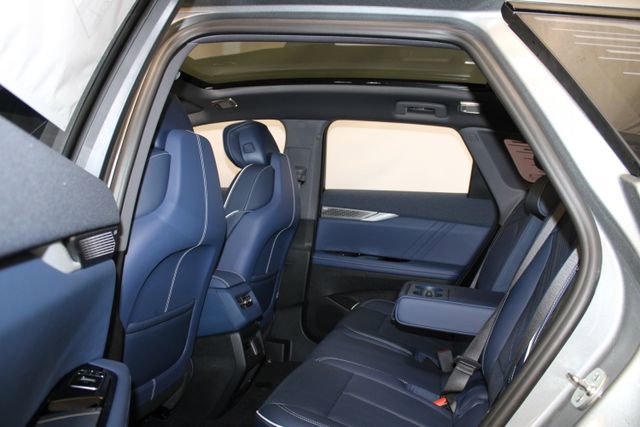 New 2026 Cadillac Optiq Sport 2 AWD/4WD image 8