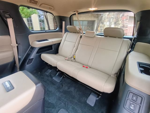 Used 2018 Toyota Sequoia Platinum AWD/4WD image 71