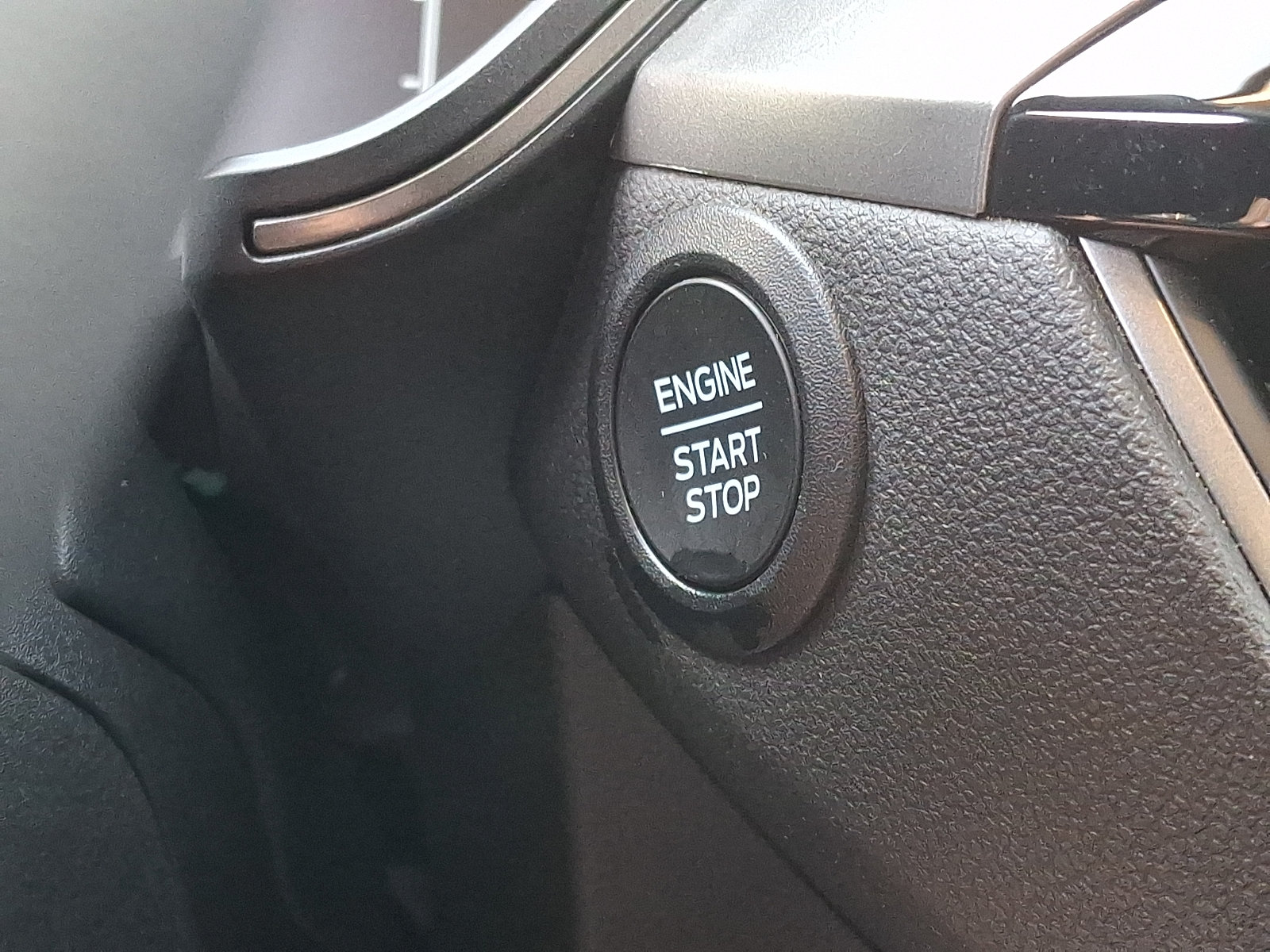 Used 2023 Ford Escape Active AWD/4WD image 25