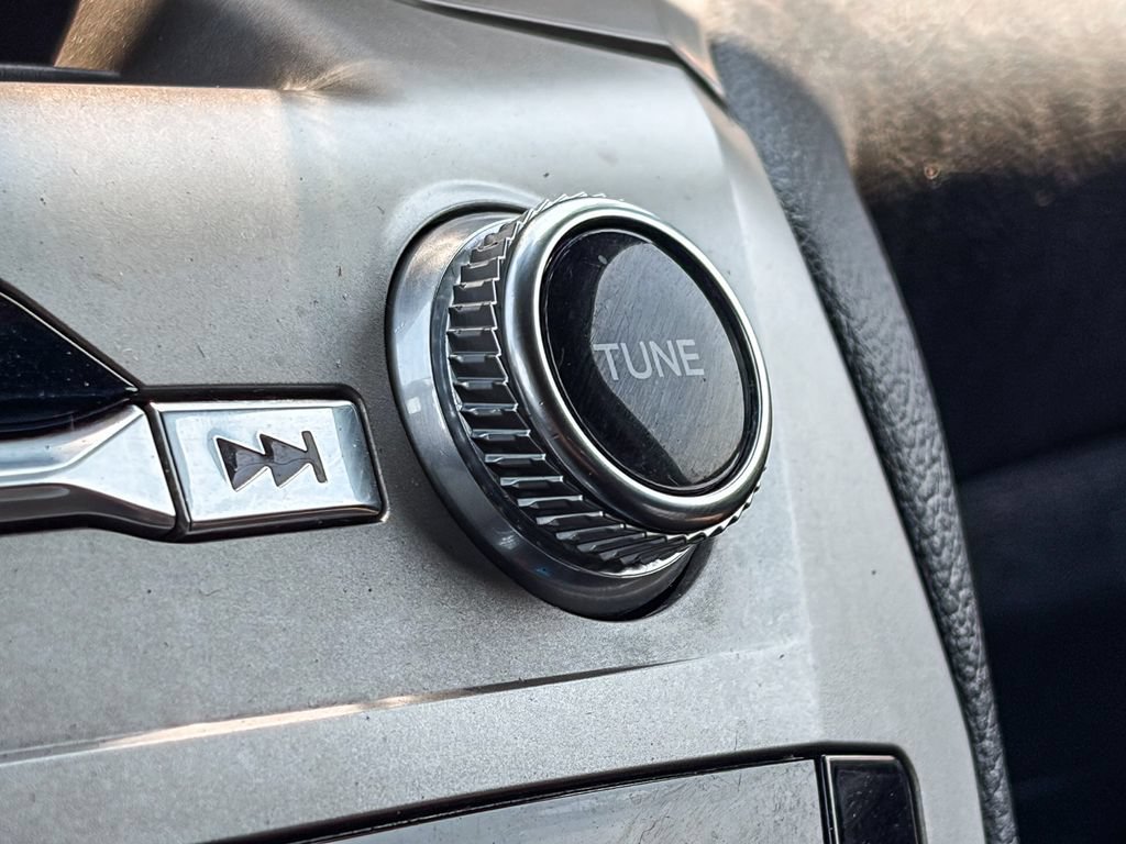 Used 2020 Ford Explorer XLT RWD image 26