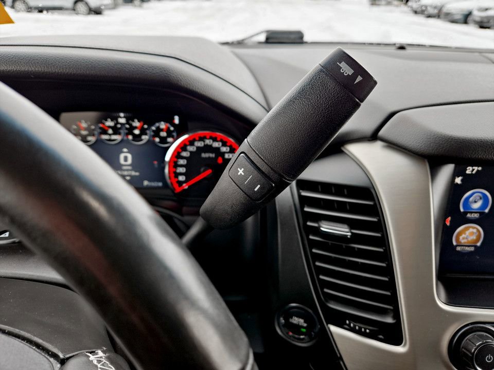 Used 2016 GMC Yukon Denali image 17