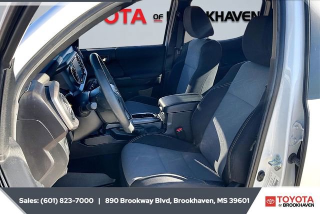 Used 2022 Toyota Tacoma TRD Off-Road image 18