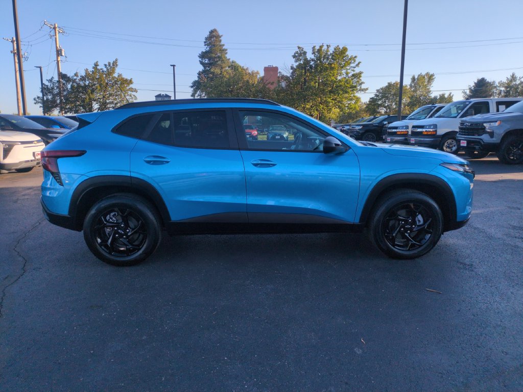 New 2026 Chevrolet Trax LT w/ Driver Confidence Package FWD image 13