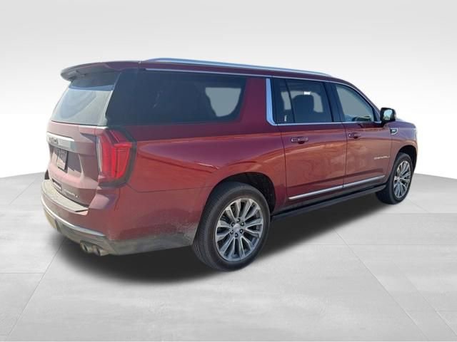 Used 2022 GMC Yukon XL Denali w/ Denali Premium Package AWD/4WD image 2