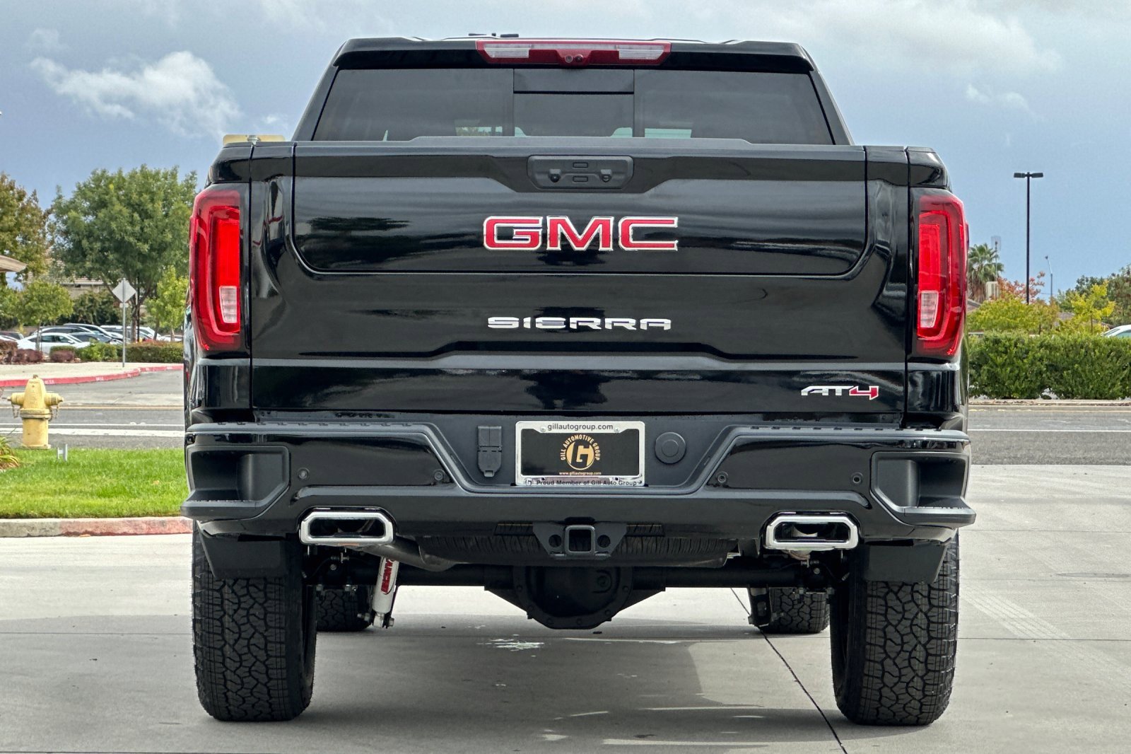 New 2026 GMC Sierra 1500 AT4 w/ Technology Package image 5