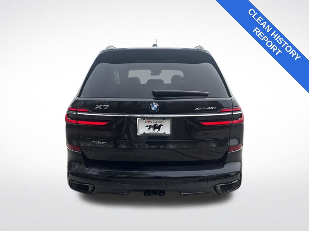 Used 2023 BMW X7 xDrive40i w/ M Sport Package AWD/4WD video 4