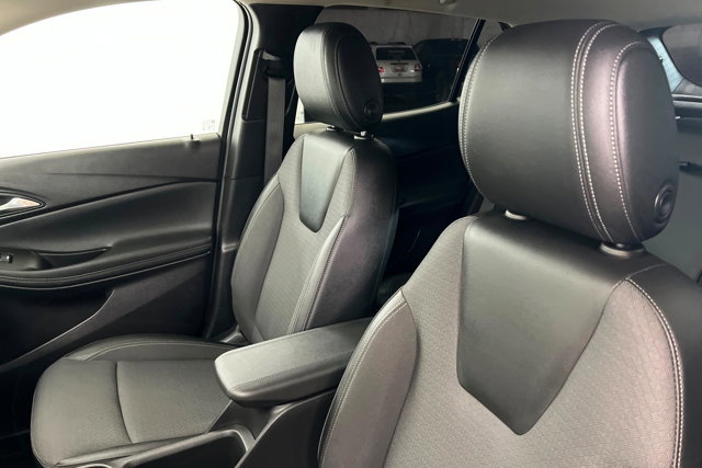 Used 2023 Buick Encore GX Select image 16