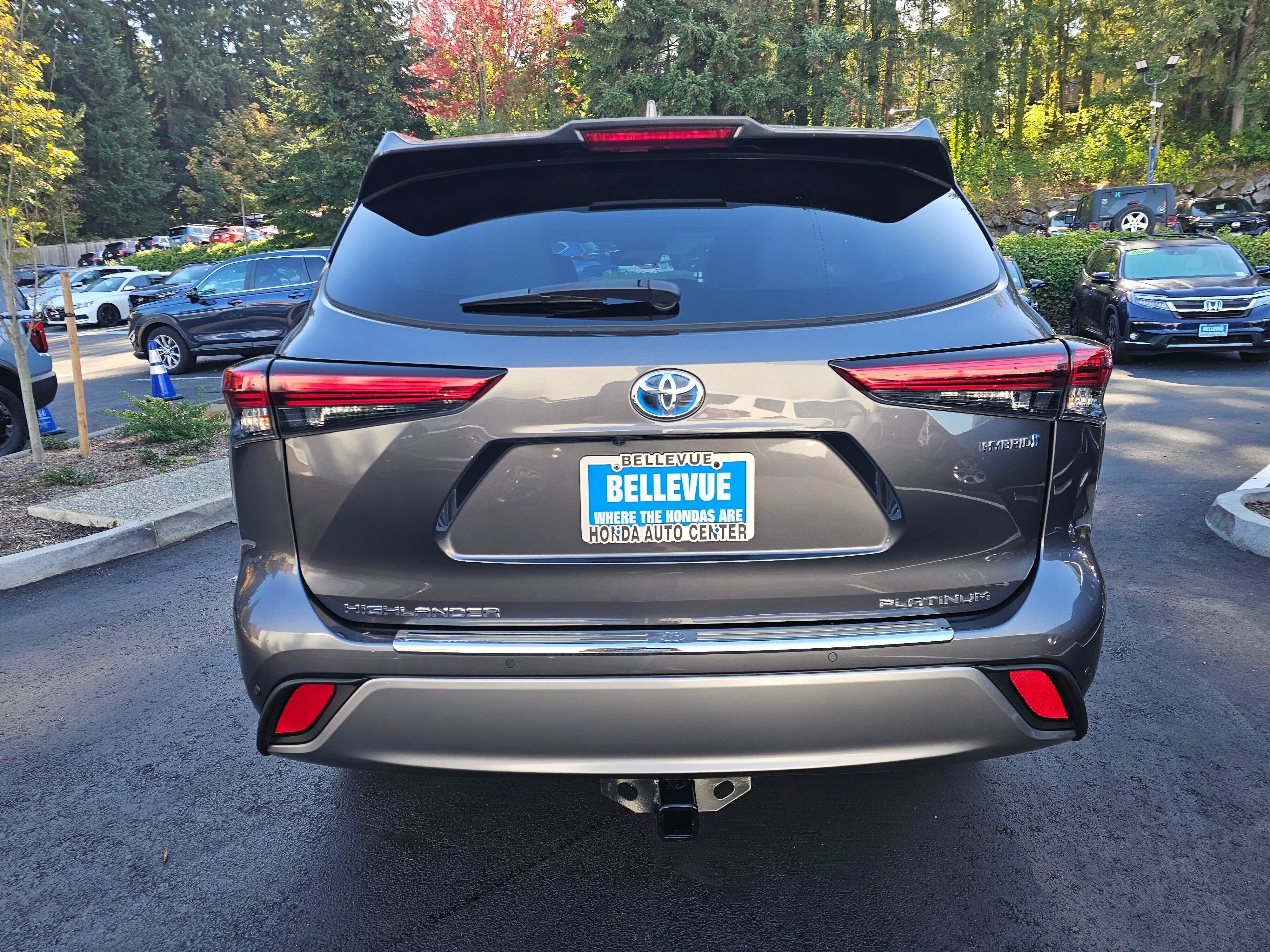 Used 2022 Toyota Highlander Platinum AWD/4WD image 6