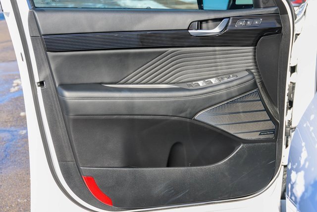 Used 2024 Hyundai Palisade Calligraphy image 10