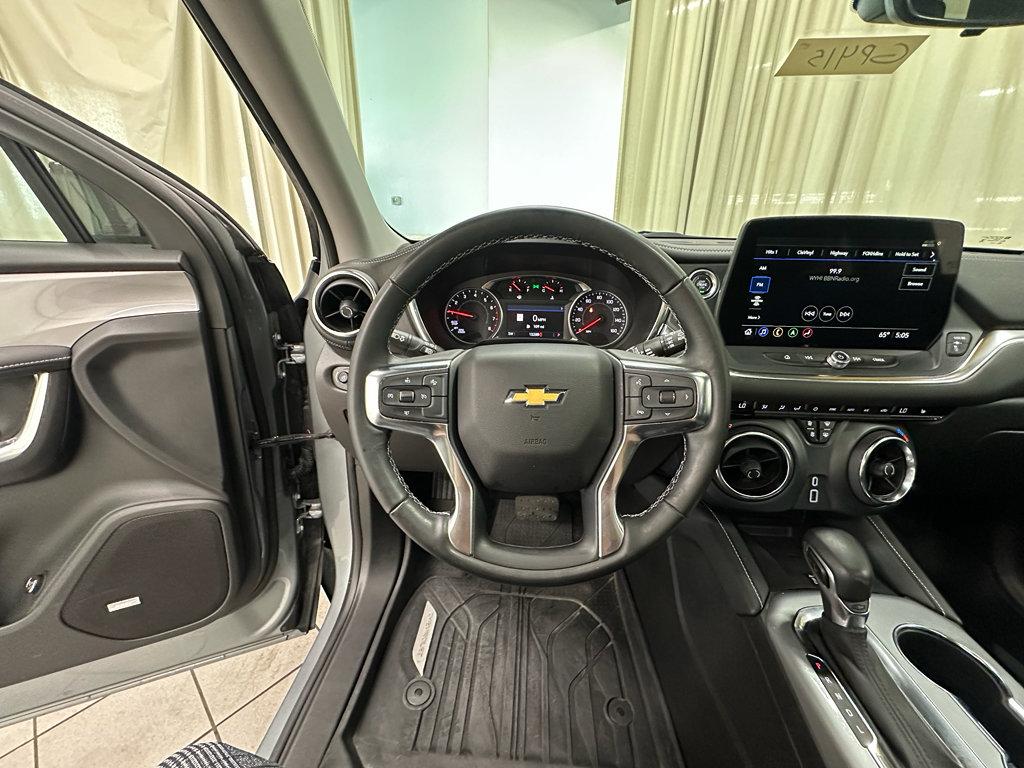 Used 2024 Chevrolet Blazer LT w/ Sound & Technology Package AWD/4WD image 22