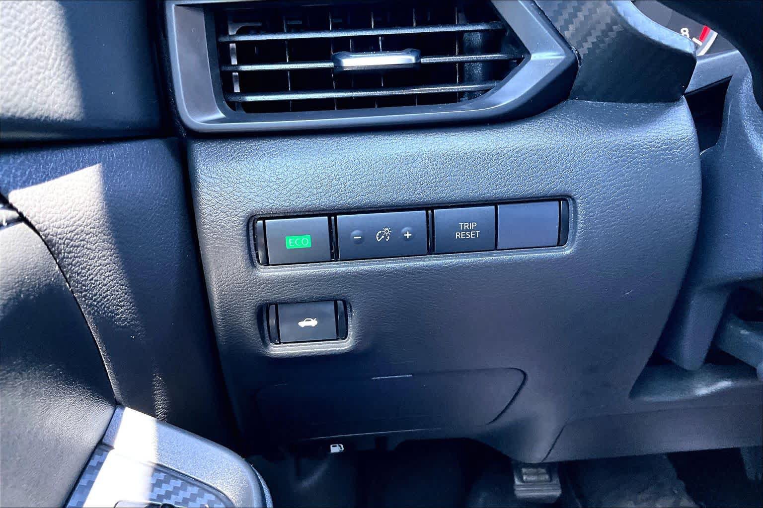 Used 2024 Nissan Sentra S FWD image 34