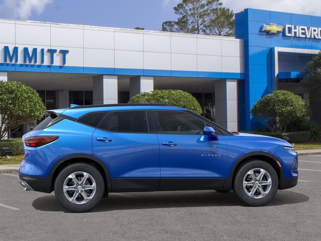 New 2026 Chevrolet Blazer LT w/ Convenience Package FWD image 5