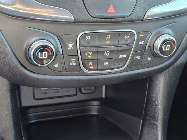 Used 2020 Chevrolet Equinox LT image 19