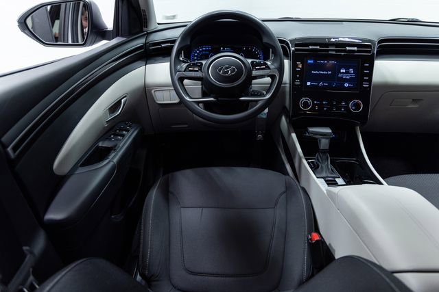 Used 2022 Hyundai Tucson SE image 3