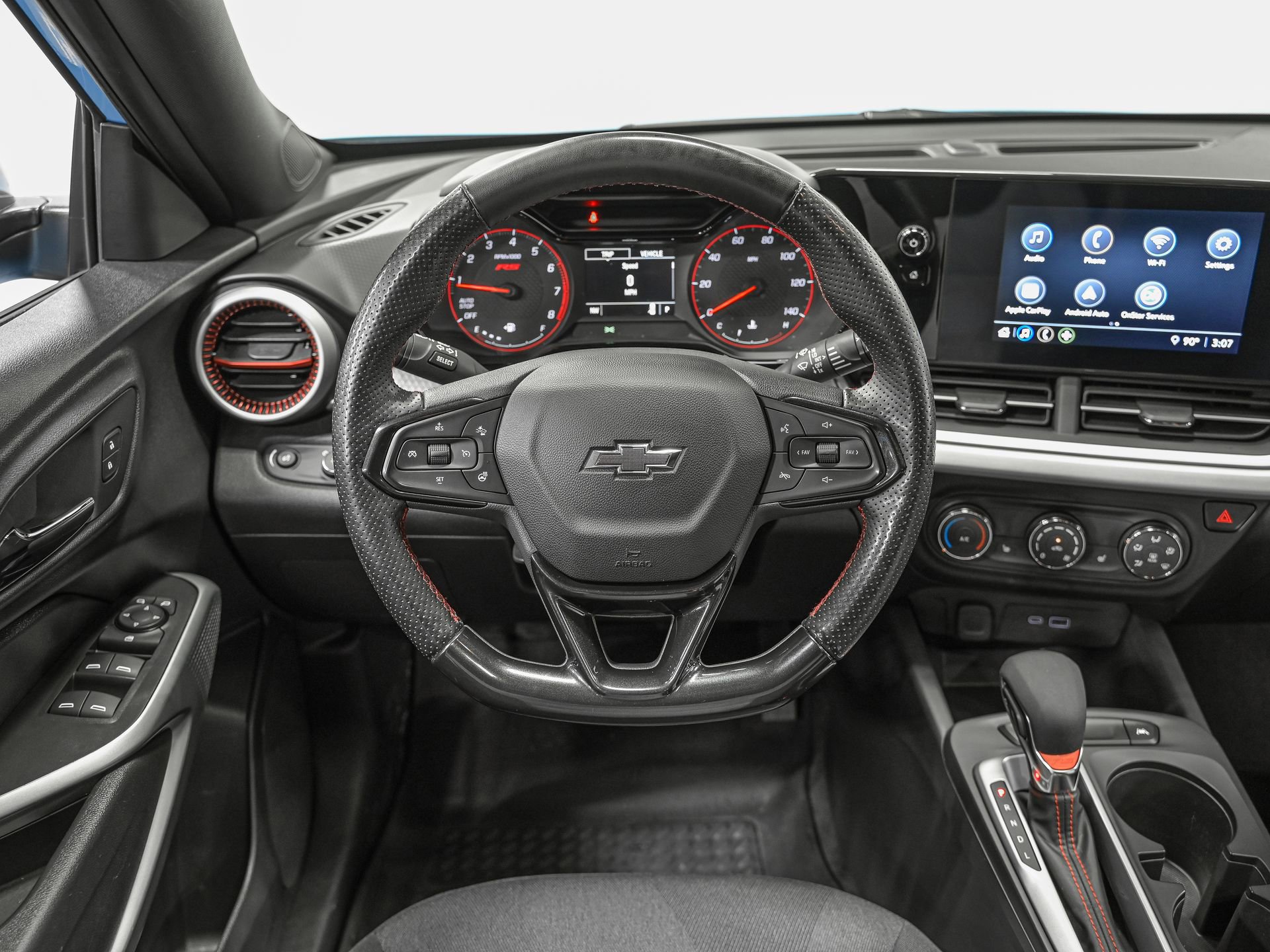 Used 2025 Chevrolet Trax RS w/ Driver Confidence Package FWD image 16