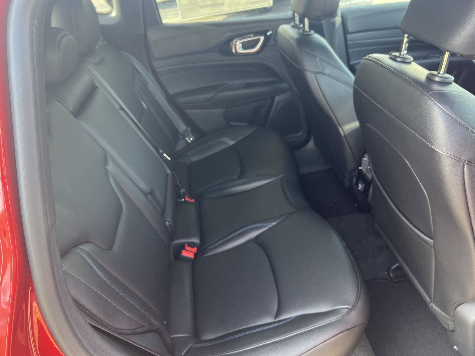 New 2026 Jeep Compass Limited w/ Sun, Sound & Navigation Group image 33