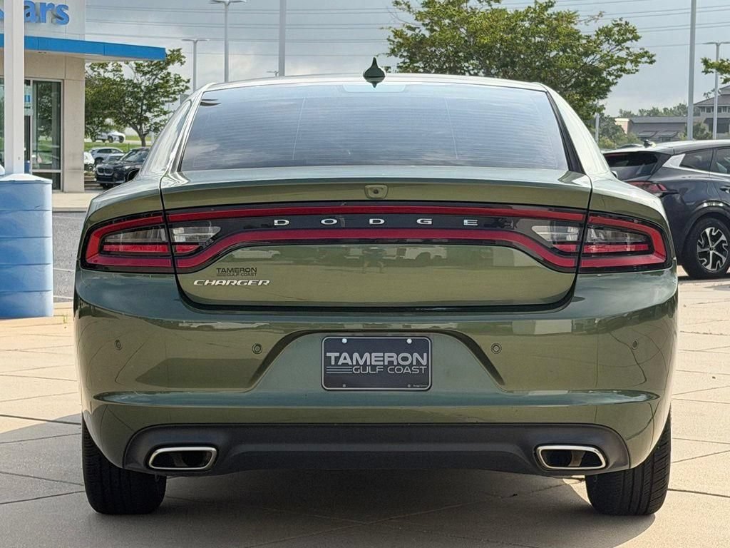 Used 2023 Dodge Charger SXT RWD image 3